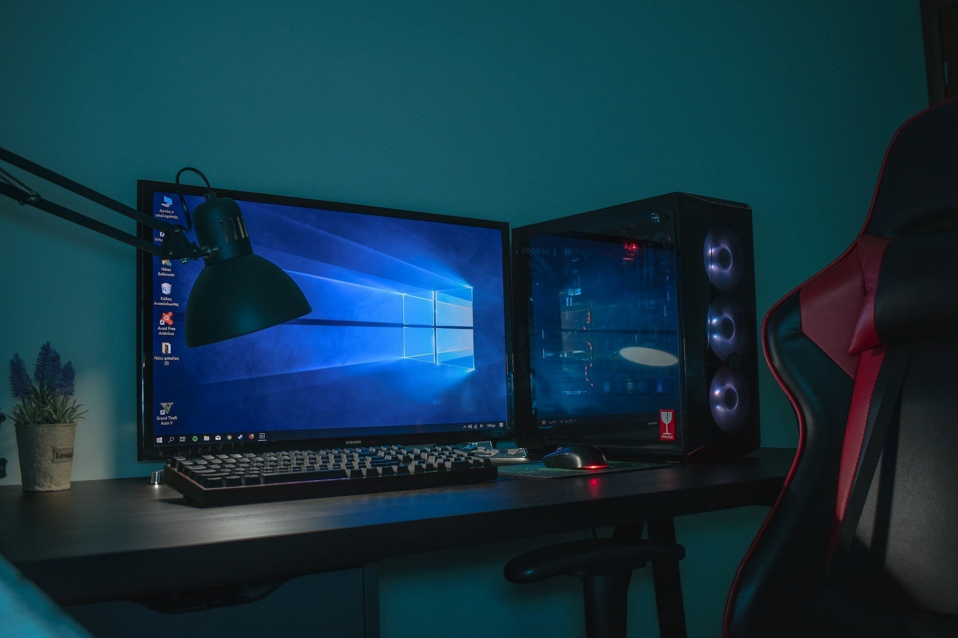 A computer set