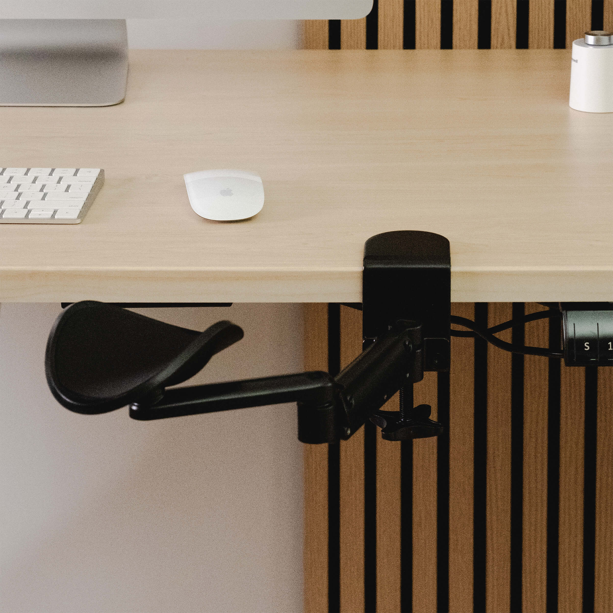 LiftSync Arm Rest