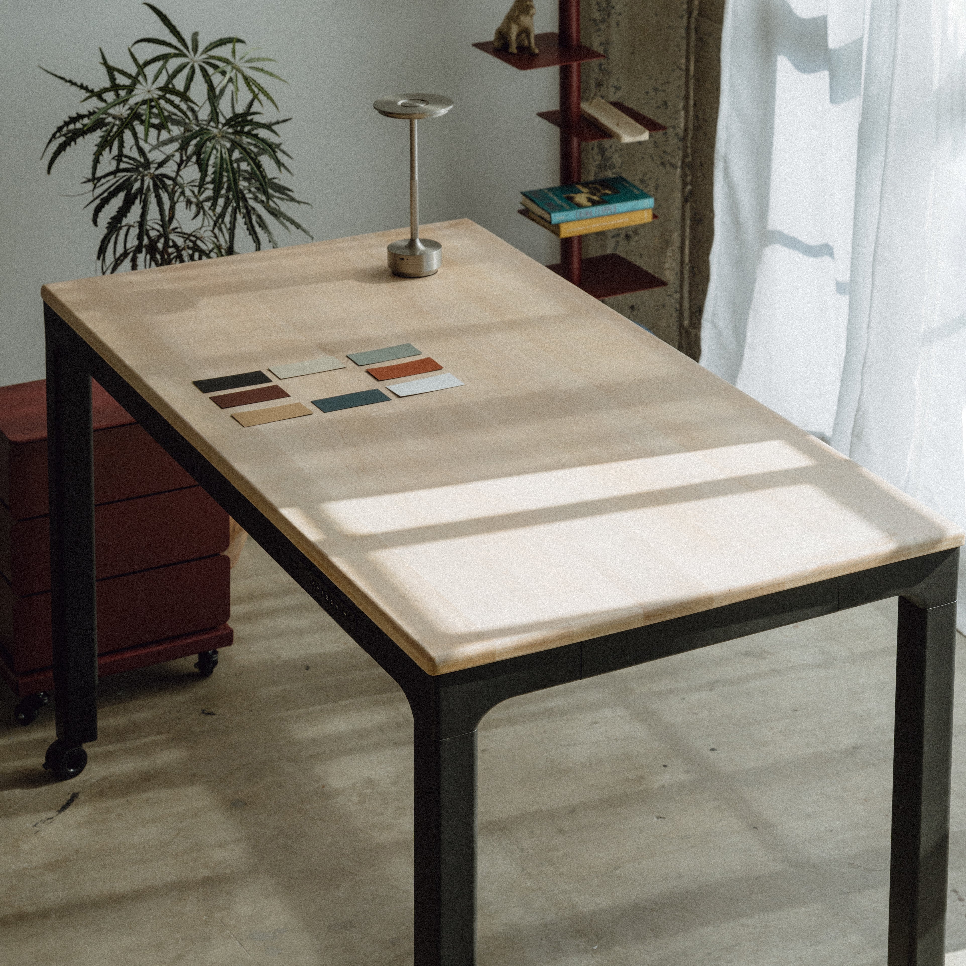 LiftSync Quad Pro Standing Desk