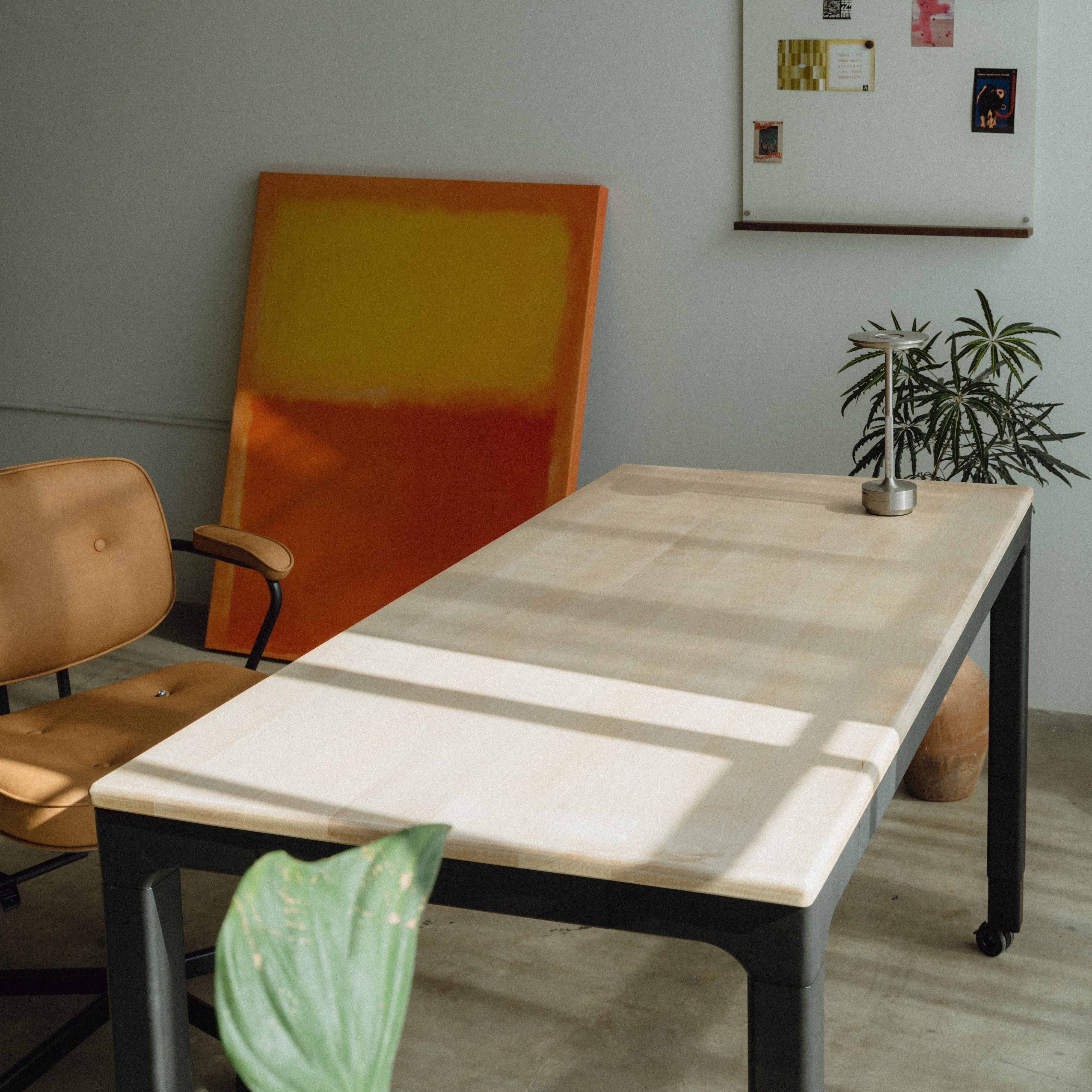 LiftSync Quad Pro Standing Desk