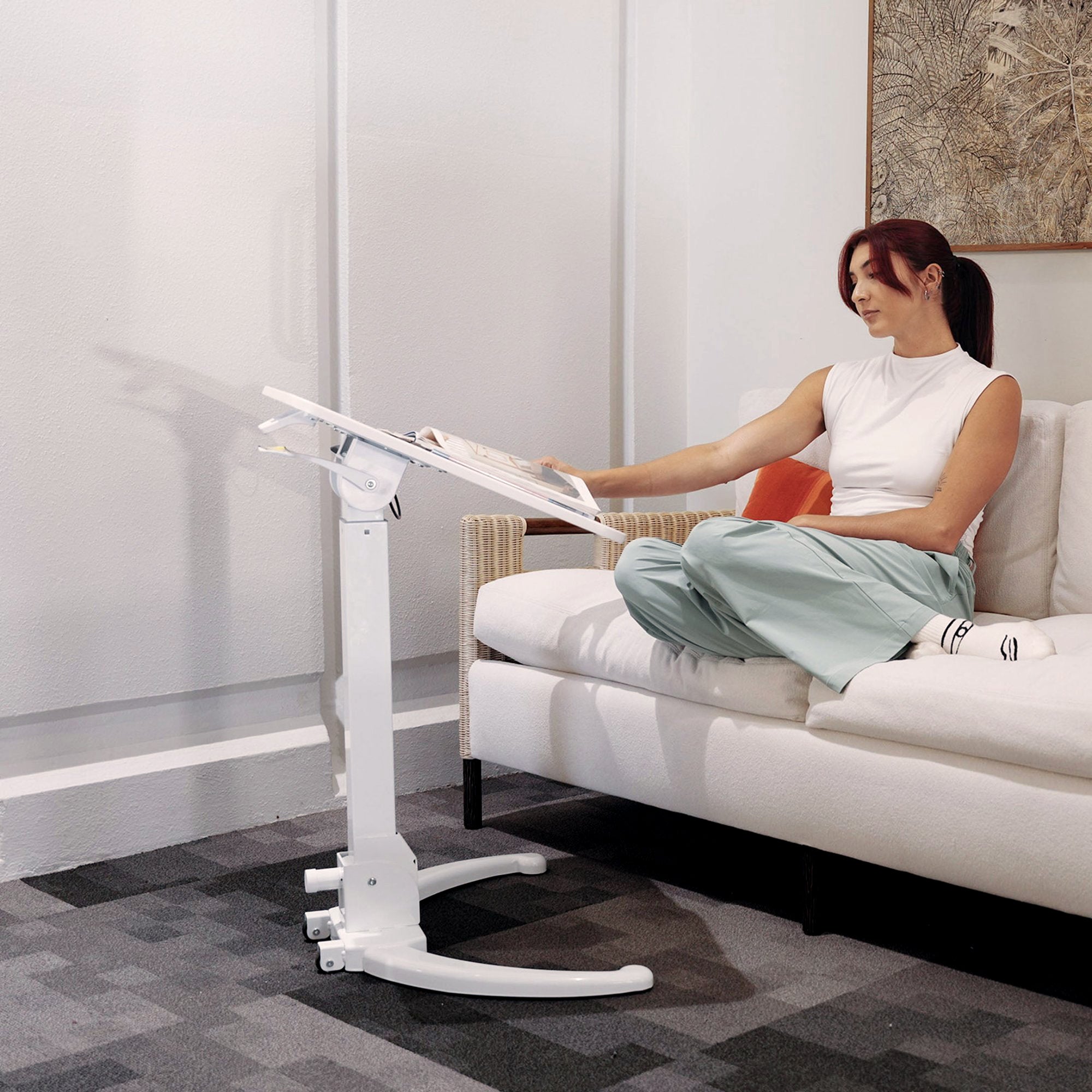 A woman with LiftSync Mobile Plus
