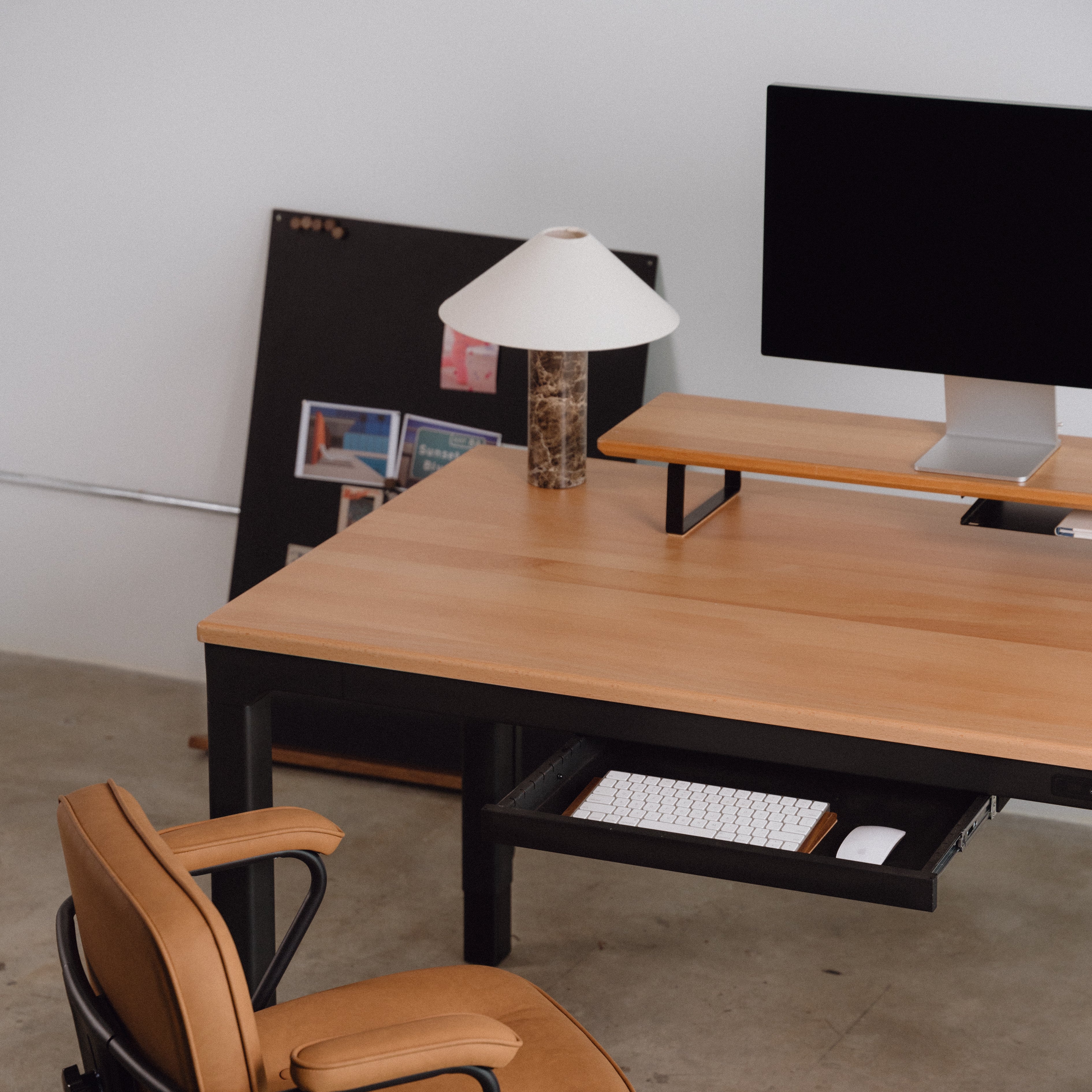 LiftSync Quad Pro Standing Desk