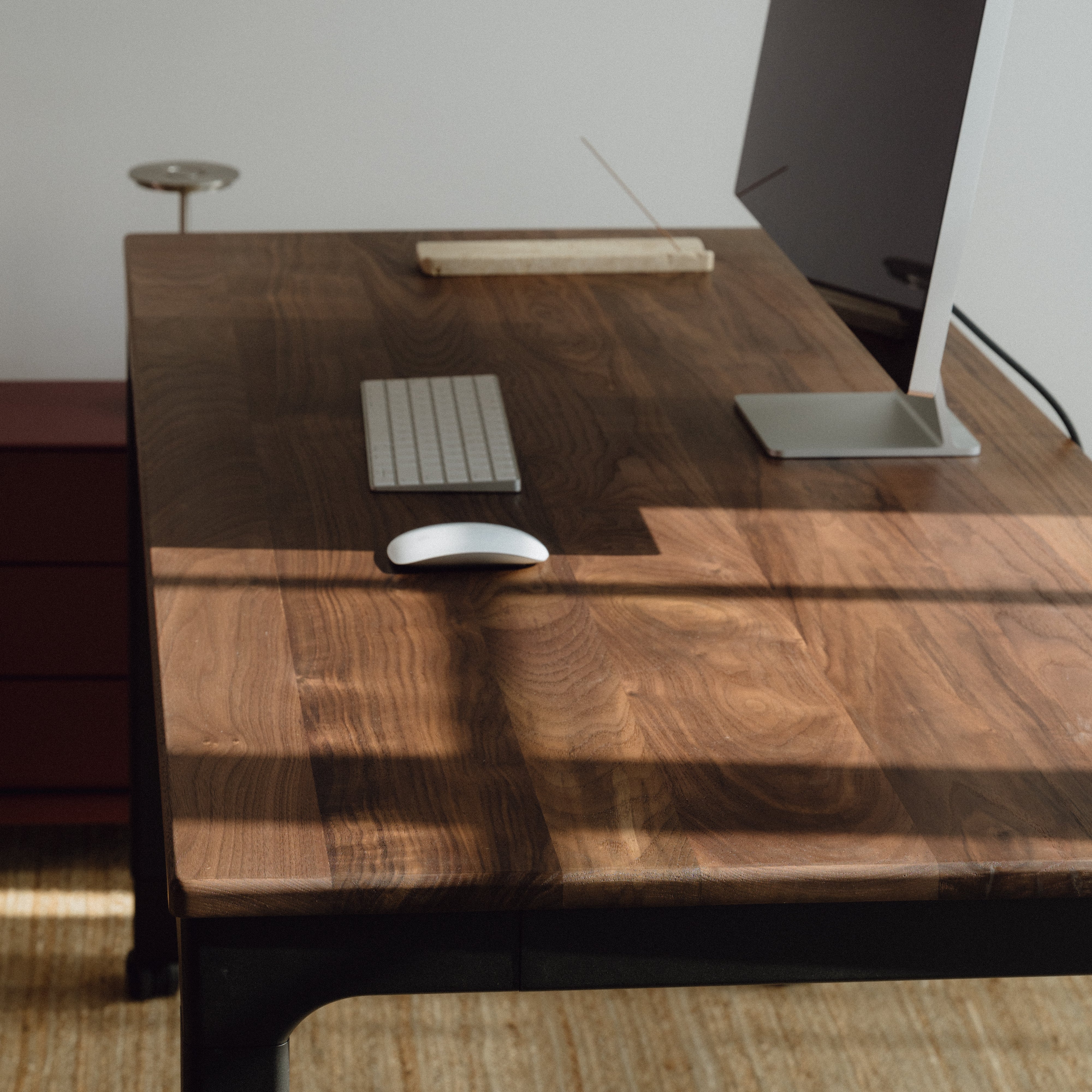LiftSync Quad Pro Standing Desk