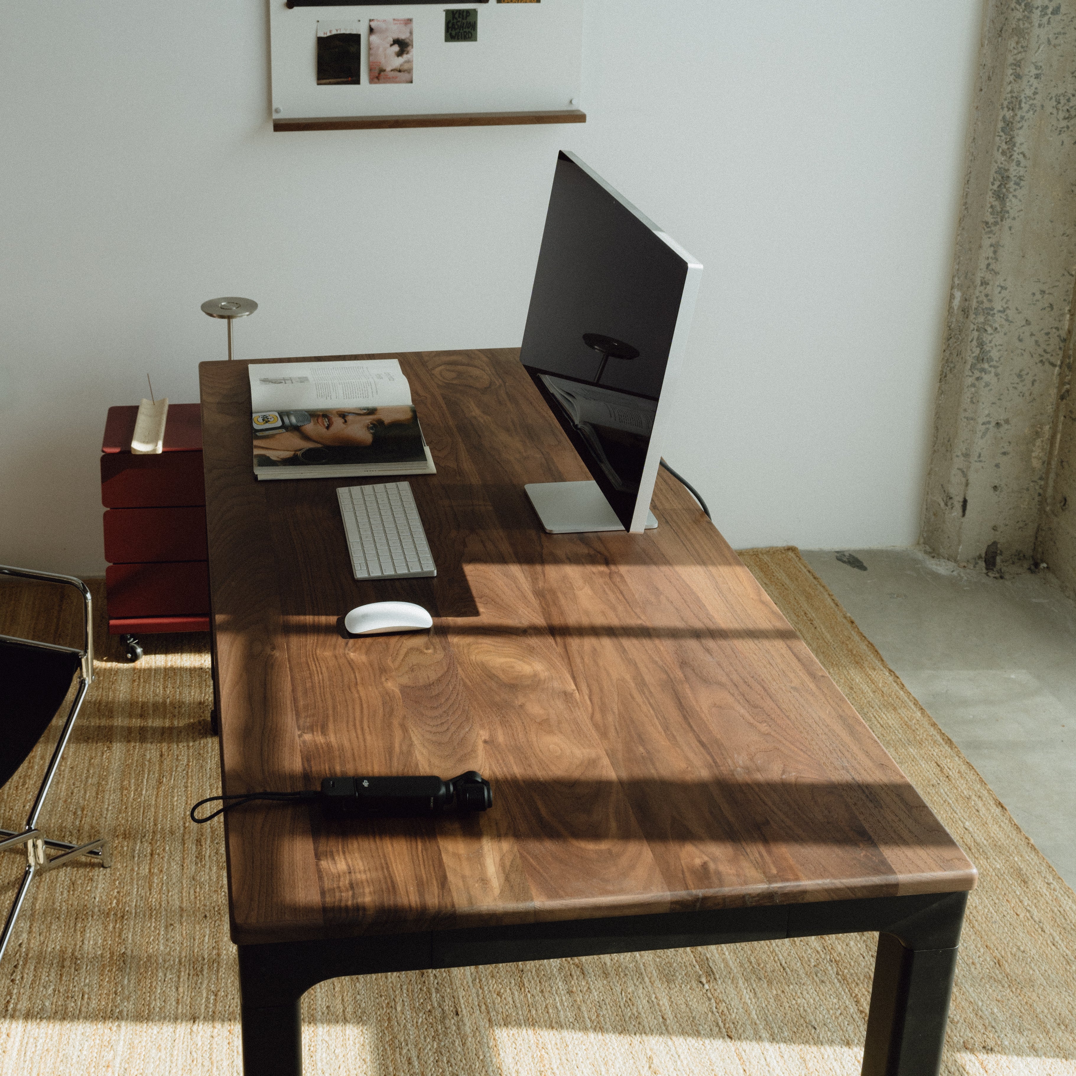 LiftSync Quad Pro Standing Desk